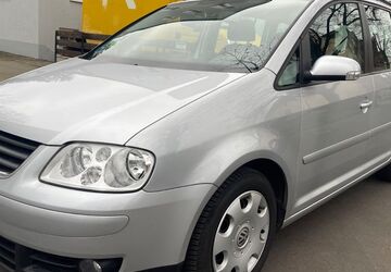 VW Touran 194.873 km 4.399 &euro; Hannover 30629