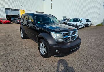 Dodge Nitro 330.000 km 3.200 &euro; Garbsen/ Hannover 30827