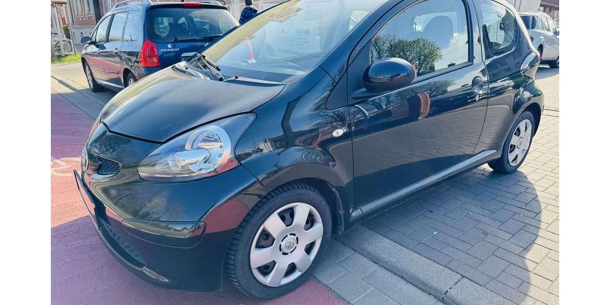 Toyota Aygo 85.000 km 3.250 &euro; Hannover 30455
