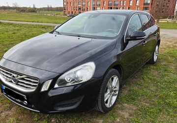 Volvo V60 208.000 km 6.100 &euro; Hannover 30419