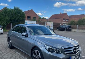 Mercedes-Benz E 250 206.000 km 15.700 &euro; Hannover 30459