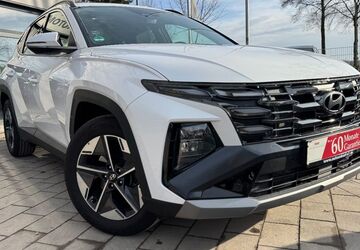 Hyundai TUCSON 21.378 km 28.499 &euro; Isernhagen OT Altwarmbüchen bei Hannover A2/A7 30916