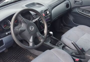 Nissan Almera 210.000 km 645 &euro; Garbsen 30827