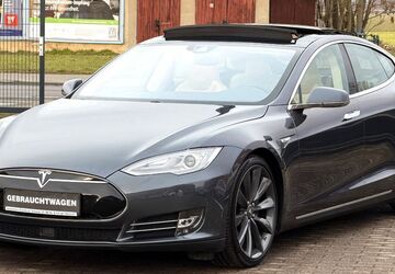 Tesla Model S 85.000 km 23.990 &euro; Barsinghausen (bei Hannover) 30890
