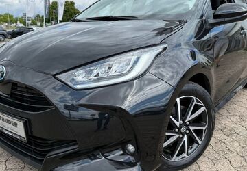 Toyota Yaris 26.600 km 19.990 &euro; Hildesheim 31137