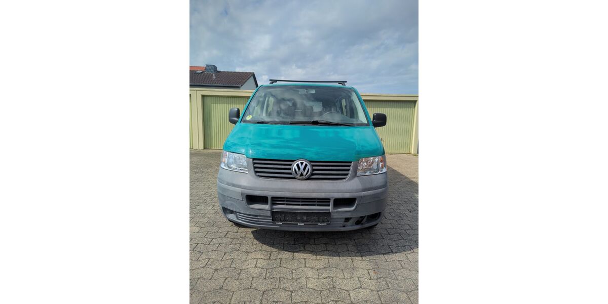 VW T5 Transporter 180.000 km 4.500 &euro; Harsum 31177