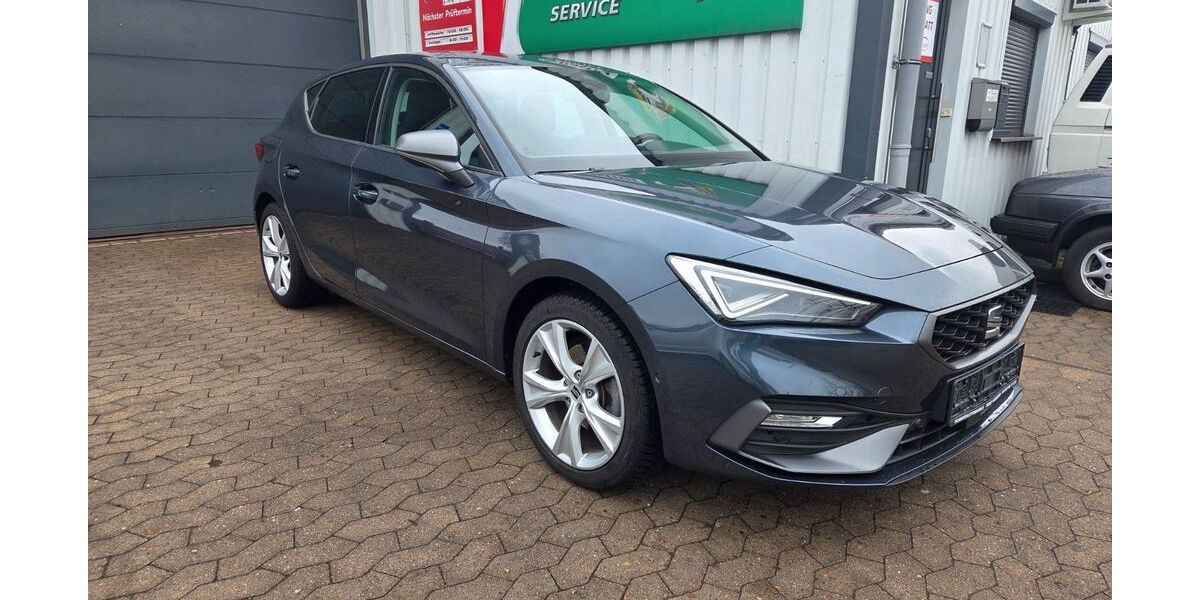 Seat Leon 25.500 km 24.899 &euro; Garbsen bei Hannover 30827