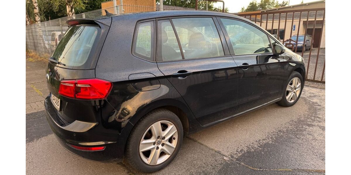 VW Golf Sportsvan 235.040 km 5.400 &euro; Hannover 30179