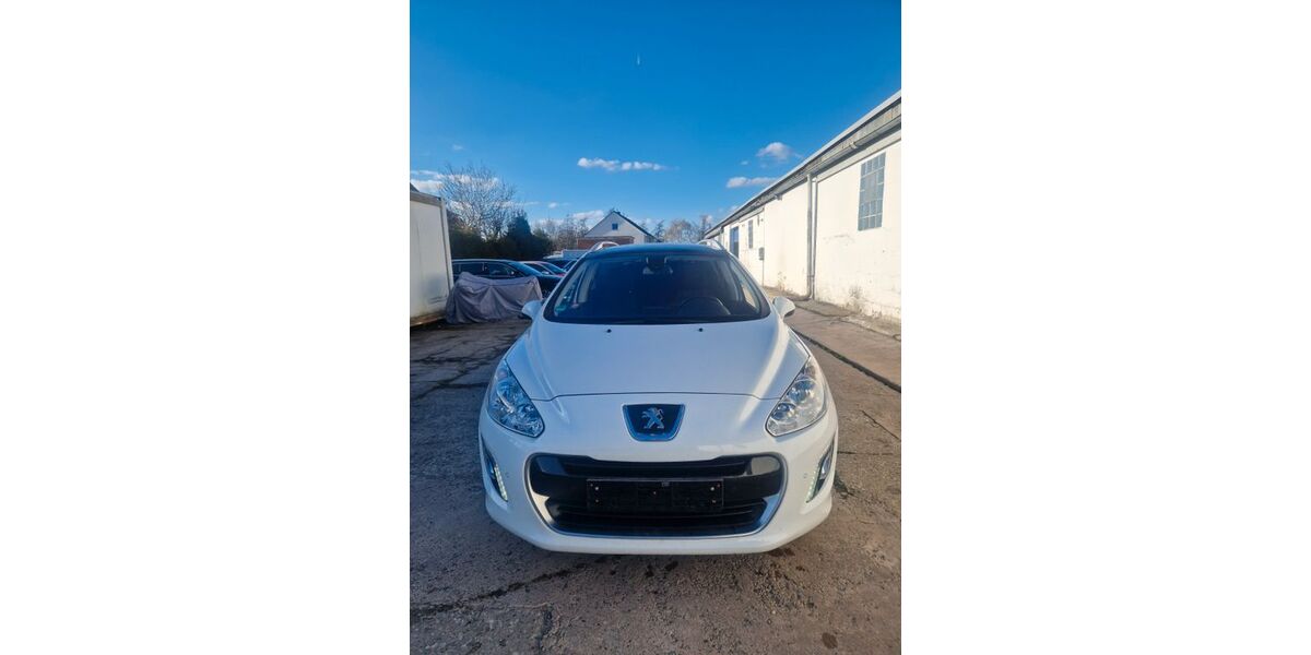 Peugeot 308 100.617 km 6.500 &euro; Ronnenberg 30952