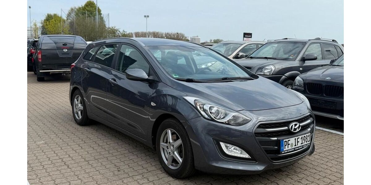 Hyundai i30 124.000 km 7.500 &euro; Seelze 30926