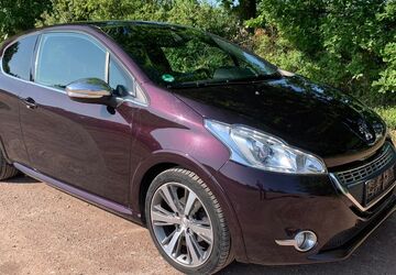 Peugeot 208 173.211 km 5.350 &euro; Garbsen 30826