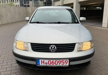 VW Passat 88.719 km 2.998 &euro; Hannover 30629