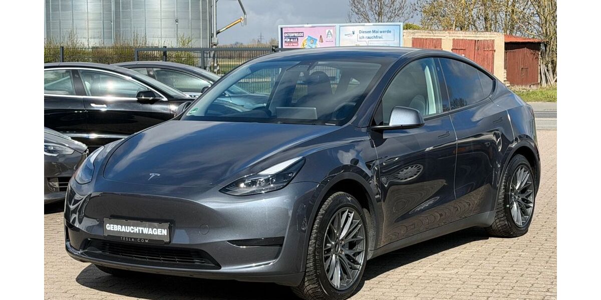 Tesla Model Y 96.900 km 28.990 &euro; Barsinghausen (bei Hannover) 30890