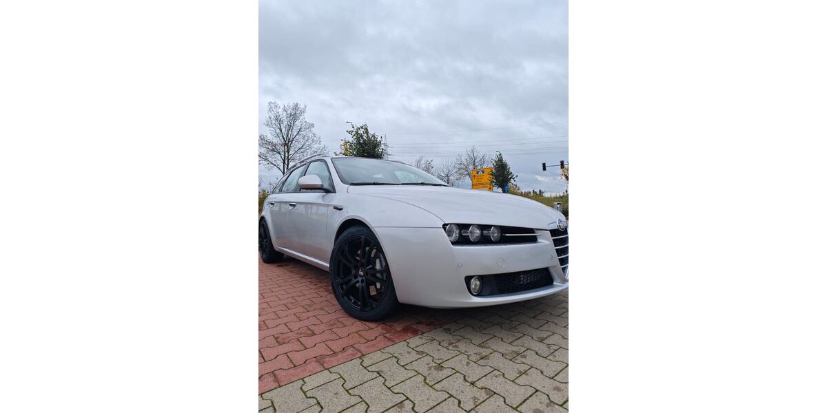 Alfa Romeo 159 143.020 km 14.800 &euro; Sehnde OT HÖVER 31319
