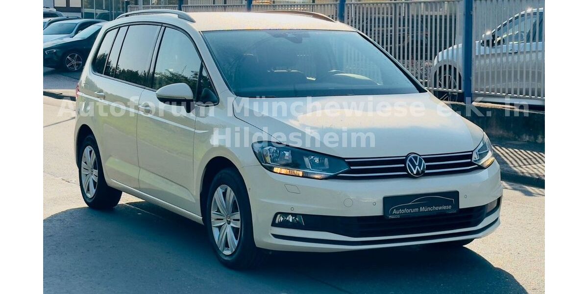 VW Touran 63.700 km 30.900 &euro; Hildesheim 31135