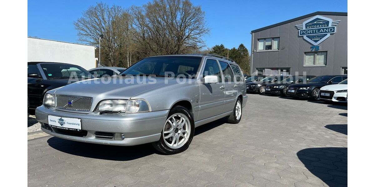 Volvo V70 269.000 km 6.499 &euro; Hannover 30629