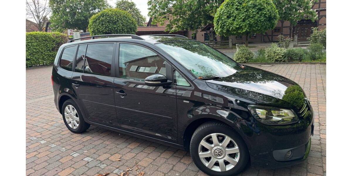 VW Touran 145.000 km 9.400 &euro; Garbsen 30826