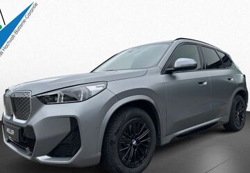 BMW iX1 5.201 km 59.400 &euro; Hildesheim 31137