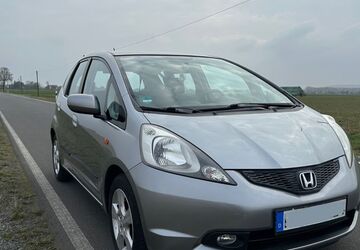 Honda Jazz 142.399 km 5.900 &euro; Hemmingen 30966