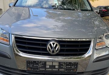 VW Touran 149.201 km 5.199 &euro; Hannover 30629