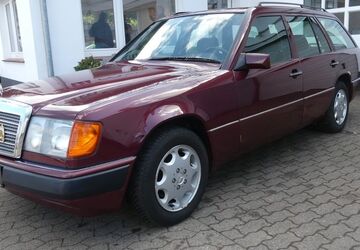 Mercedes-Benz 300 110.000 km 25.990 &euro; Hannover 30657