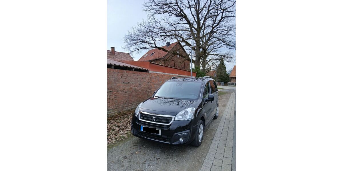 Peugeot Partner Tepee 128.000 km 8.500 &euro; Hohenhameln 31249