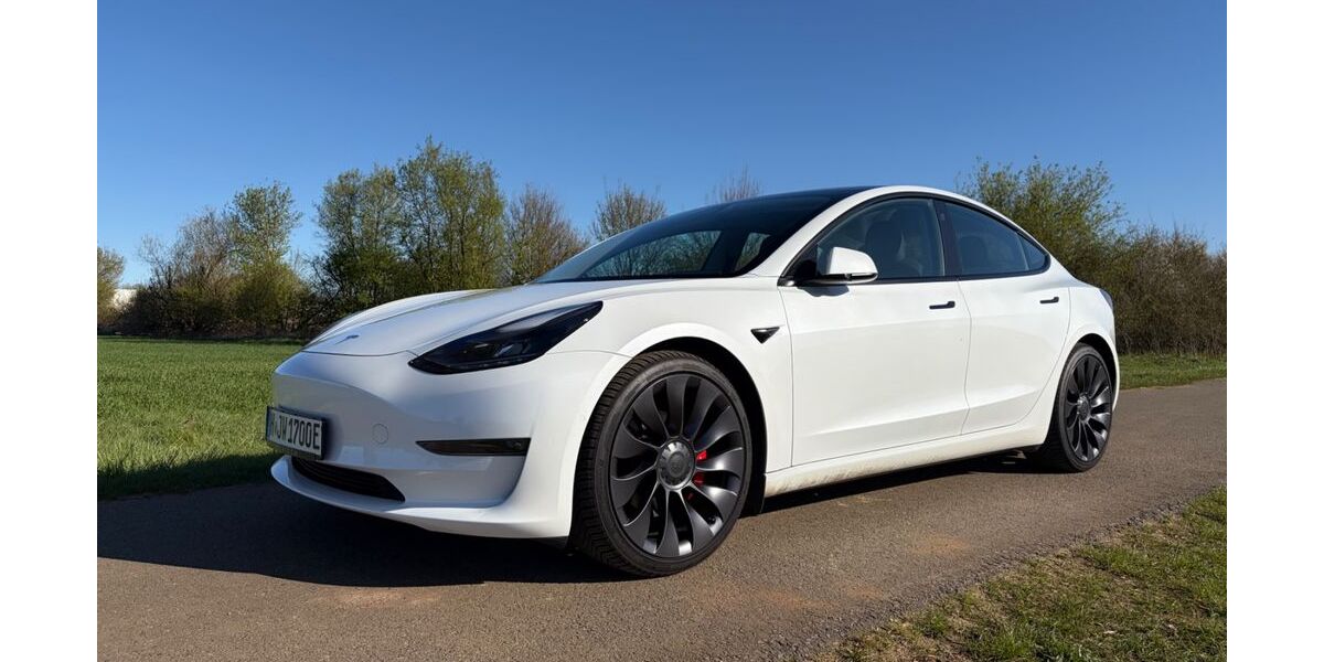 Tesla Model 3 67.000 km 31.900 &euro; Isernhagen 30916