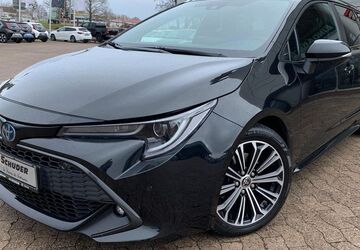 Toyota Corolla 54.600 km 23.990 &euro; Hildesheim 31137