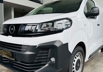 Opel Vivaro 14.000 km 22.990 &euro; Seelze 30926