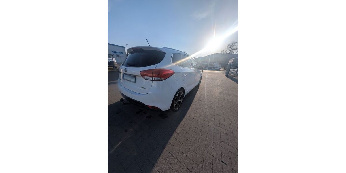 Kia Carens 163.000 km 7.799 &euro; Barsinghausen 30890