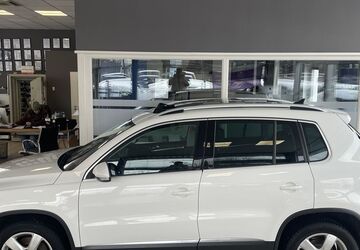 VW Tiguan 182.087 km 11.990 &euro; Hannover 30419
