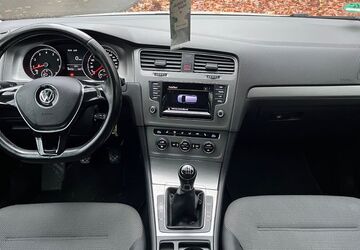 VW Golf 244.000 km 4.900 &euro; Hildesheim 31135