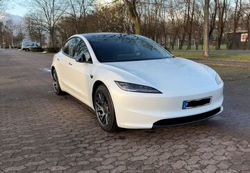 Tesla Model 3 50.200 km 29.999 &euro; Sarstedt 31157