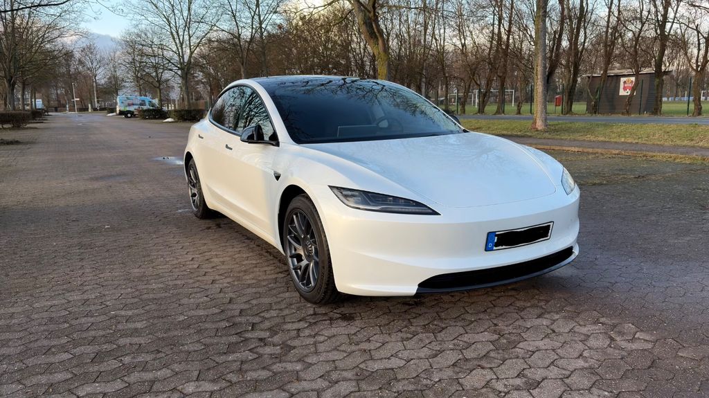 Tesla Model 3 50.200 km 29.999 &euro; Sarstedt 31157