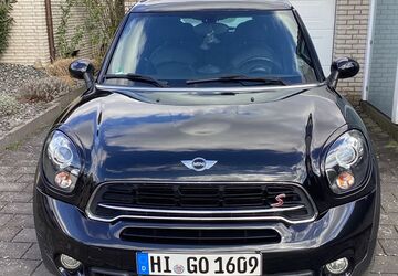 Mini Countryman S (Cooper) 125.036 km 9.999 &euro; Algermissen 31191
