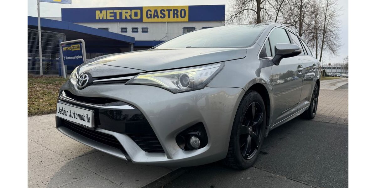 Toyota Avensis 156.200 km 9.500 &euro; Hannover 30179