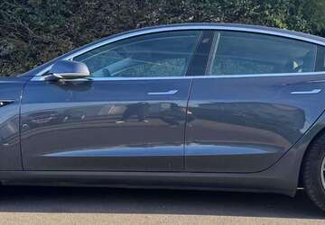 Tesla Model 3 26.700 km 28.400 &euro; Langenhagen 30853