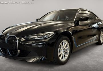 BMW i4 48.290 km 33.402 &euro; Hannover 30539