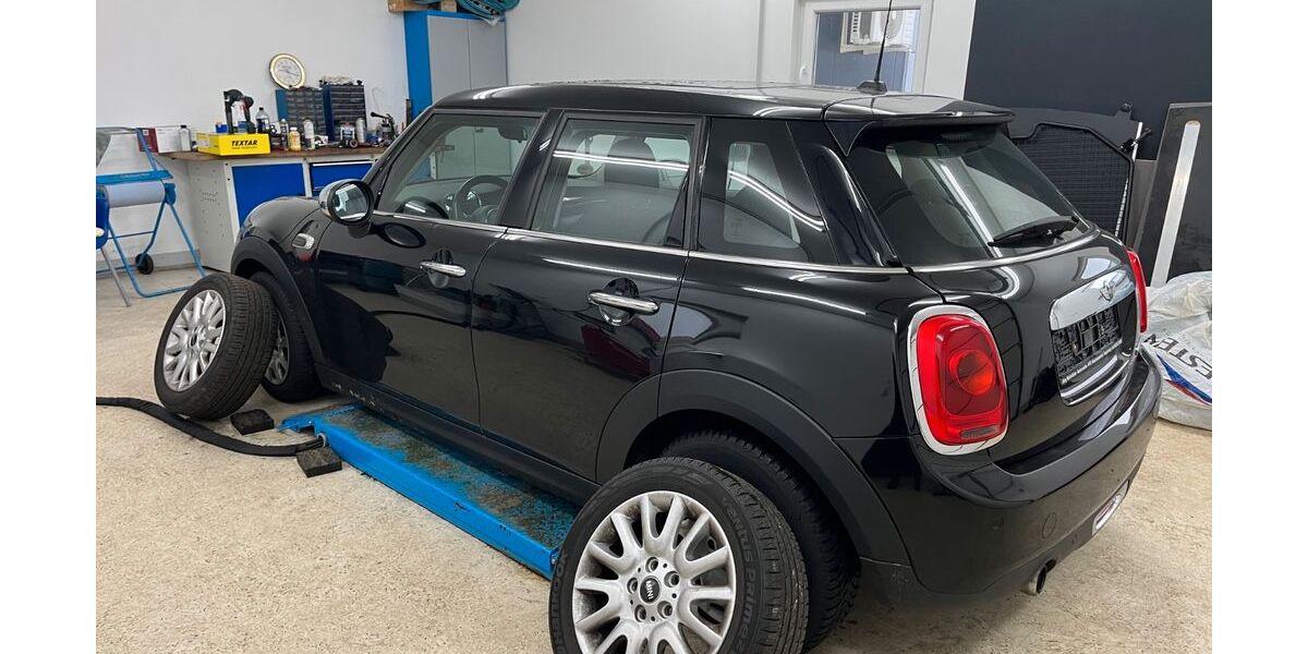 Mini Cooper 74.300 km 11.990 &euro; Wunstorf 31515