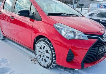 Toyota Yaris 228.666 km 4.999 &euro; Hannover 30179