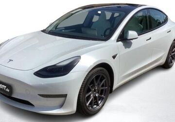 Tesla Model 3 96.927 km 26.980 &euro; Burgwedel 30938