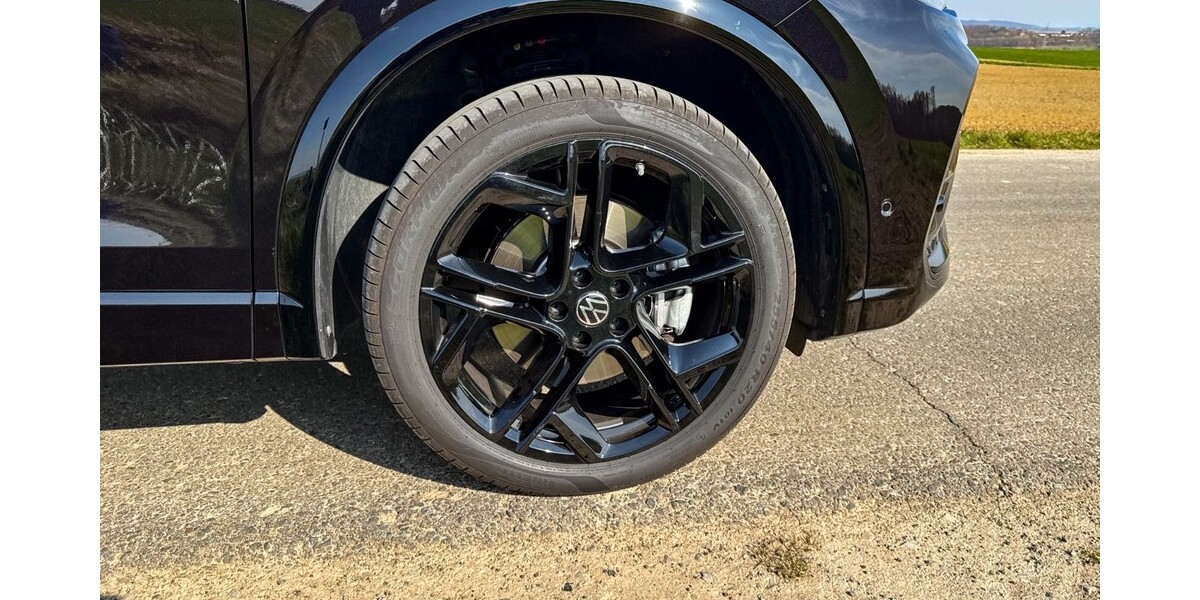 VW Tiguan 14.800 km 52.850 &euro; Elze 31008