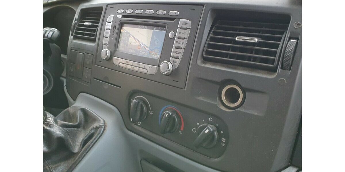 Ford Transit TDCI FT 300 HOCH 1 HAND NAVI AHK 155.000 km 2.200 &euro; Hannover 30179