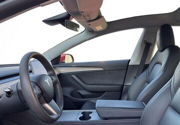 Tesla Model 3 61.020 km 27.950 &euro; Lauenau 31867