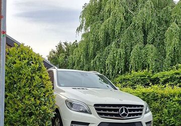Mercedes-Benz ML 250 259.000 km 11.500 &euro; Hannover 30179