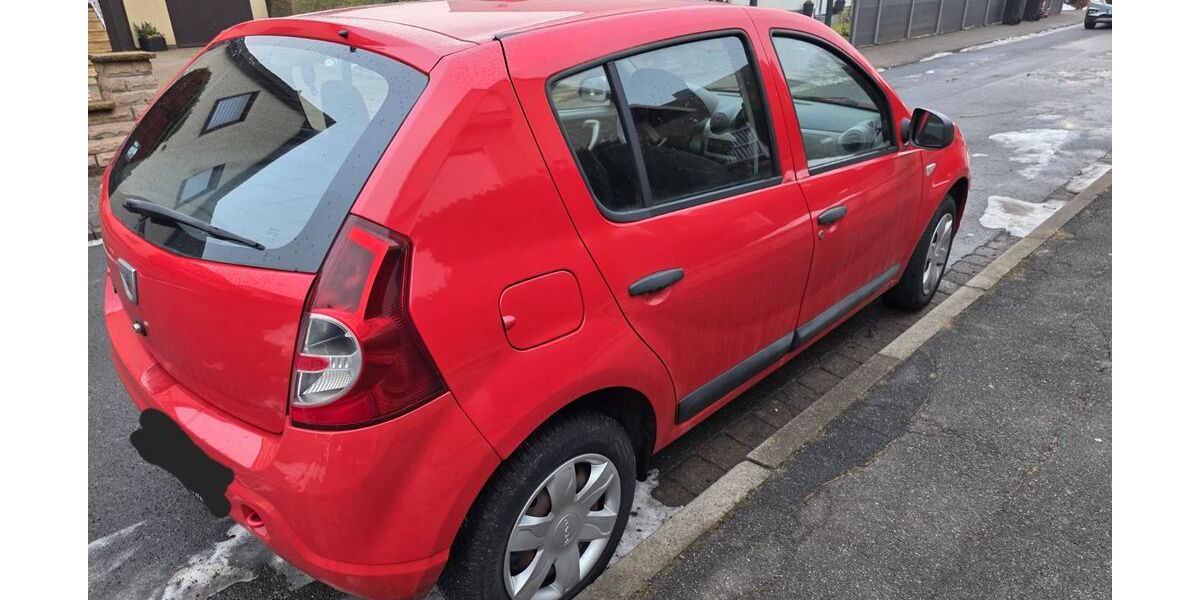 Dacia Sandero 86.500 km 2.000 &euro; Garbsen 30827