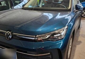 VW Tiguan 9.100 km 33.890 &euro; Ronnenberg 30952