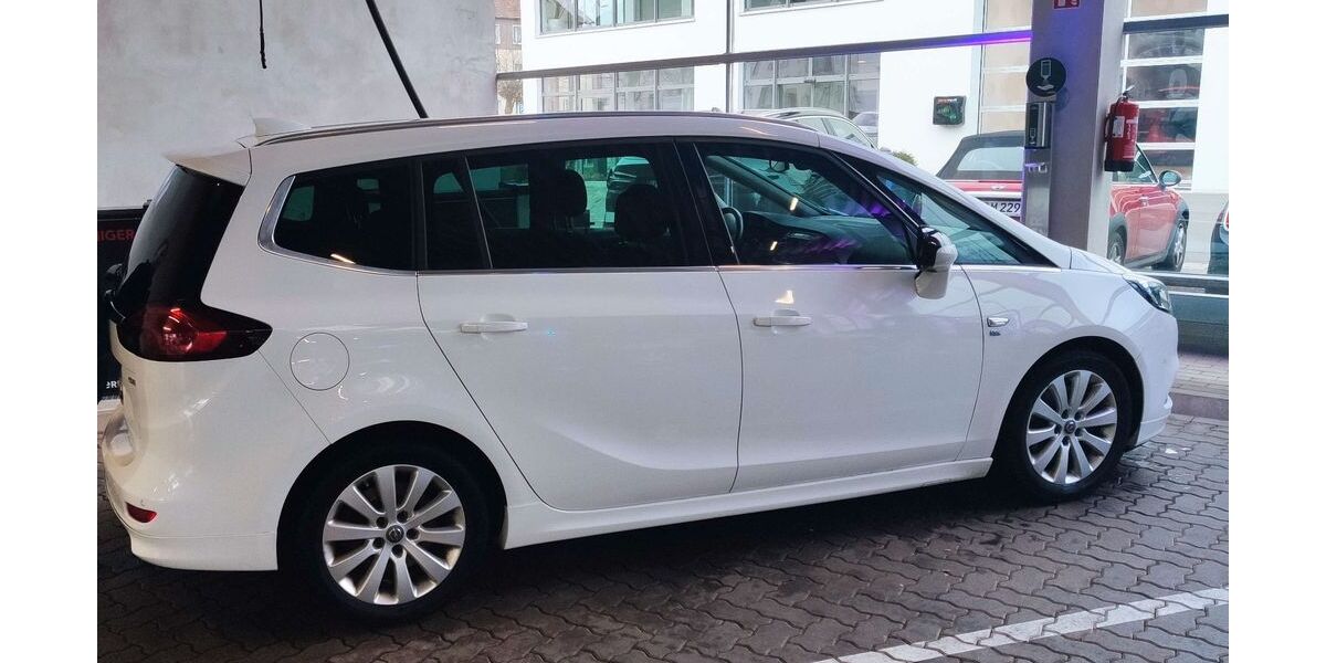Opel Zafira Tourer 226.000 km 9.900 &euro; Hildesheim 31141