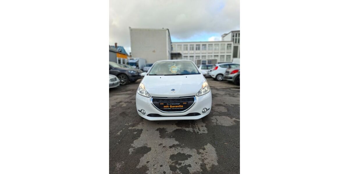 Peugeot 208 111.800 km 4.299 &euro; Hannover 30165