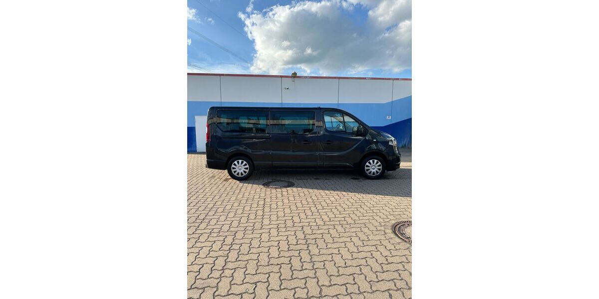 Opel Vivaro 169.000 km 16.400 &euro; Bad Münder 31848